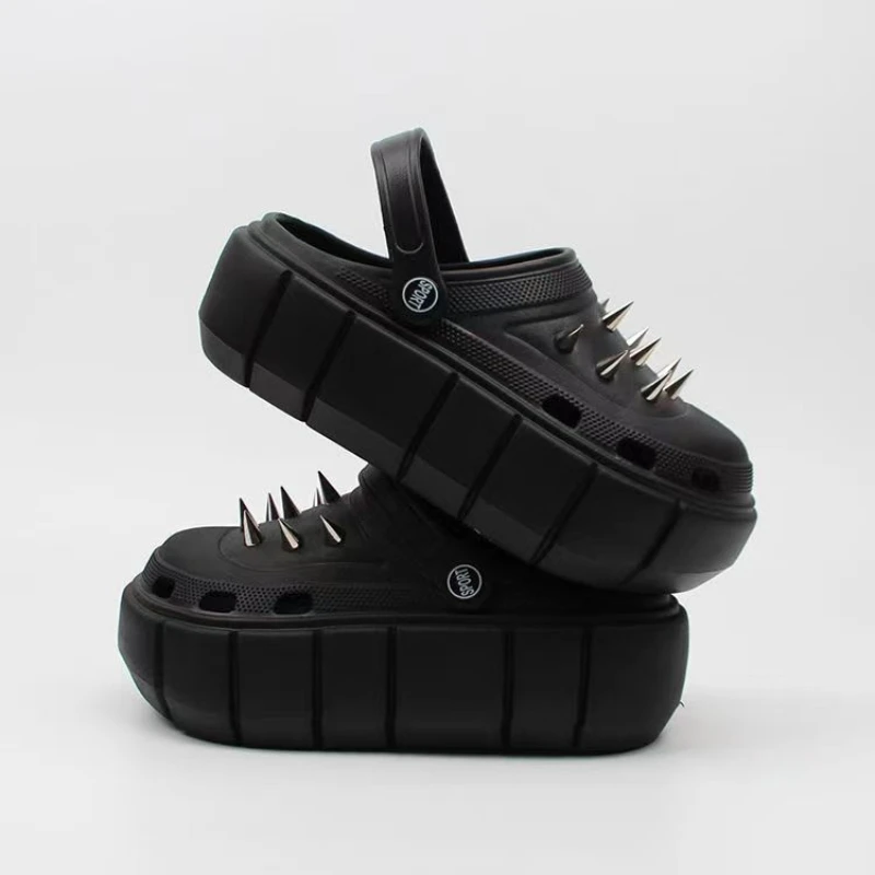 Street Fashion Y2K - Buty z dziurami w stylu Y2K