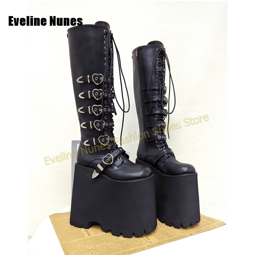 Buty na wysokiej platformie w  – Street Fashion Y2K recenzja i cena